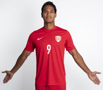 ASUNCION, PARAGUAY - NOVEMBER 17: Alvin Tehau poses during the Tahiti team presentation prior to the FIFA Beach Soccer World Cup Paraguay 2019 on November 17, 2019 in Asuncion, Paraguay. (Photo by Hector Vivas - FIFA/FIFA via Getty Images)